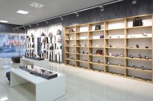 熱銷現(xiàn)代堅(jiān)固木制鞋架 專賣店木質(zhì)展示鞋架廠家批發(fā)